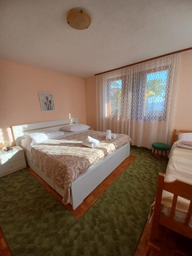 Apartments Simona Криквеница Екстериор снимка